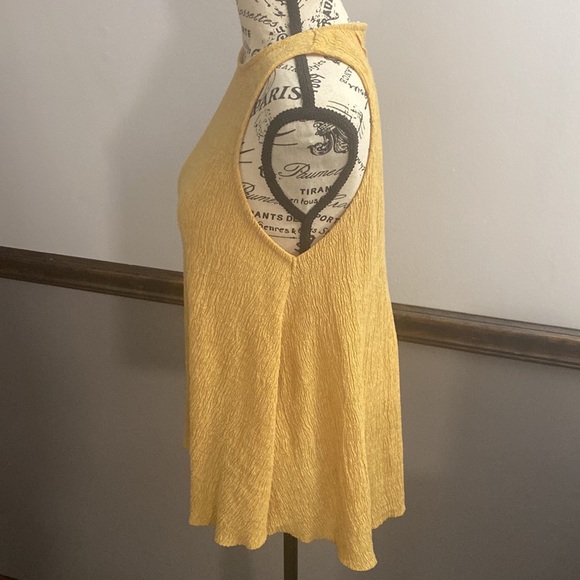 Pull & Bear Mustard Tank Small - Picture 4 of 6
